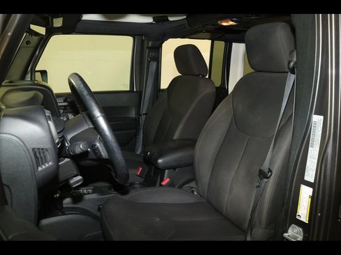 Used 2016 Jeep Wrangler Unlimited Sport w/ Quick Order Package 24S AWD/4WD image 9