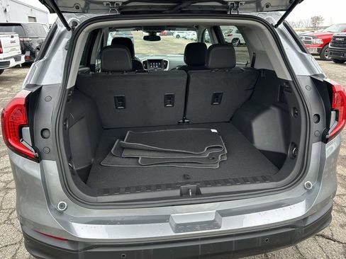 Certified 2023 GMC Terrain SLE w/ Driver Convenience Package image 12