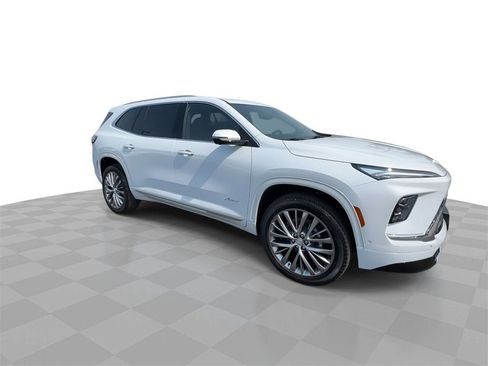 New 2026 Buick Enclave Avenir w/ Super Cruise Package image 9