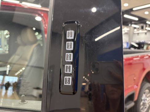 Certified 2024 Ford F350 Lariat image 11