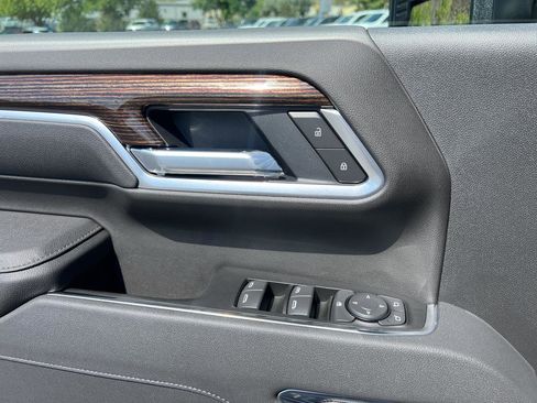 New 2025 GMC Sierra 2500 SLE w/ SLE Convenience Package image 16