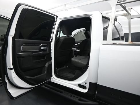 Used 2019 RAM 2500 Big Horn AWD/4WD image 18
