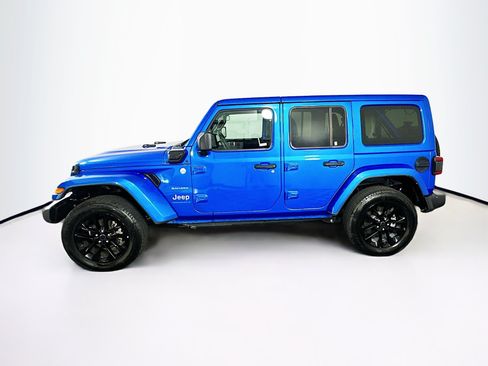 Used 2024 Jeep Wrangler Unlimited Sahara AWD/4WD image 4