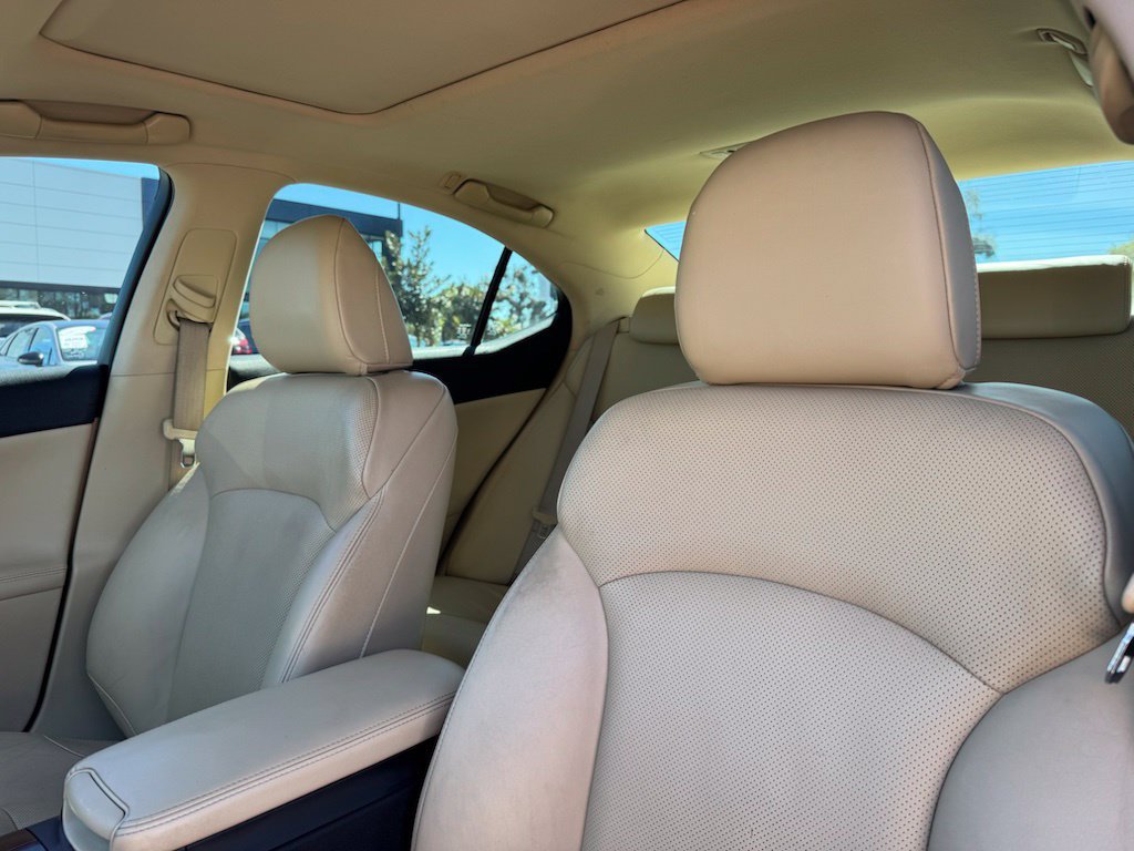 Used 2008 Lexus IS 250 w/ Premium Pkg RWD image 17