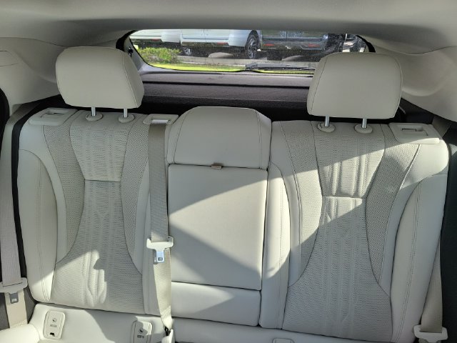 Used 2024 Buick Envision Avenir AWD/4WD image 12