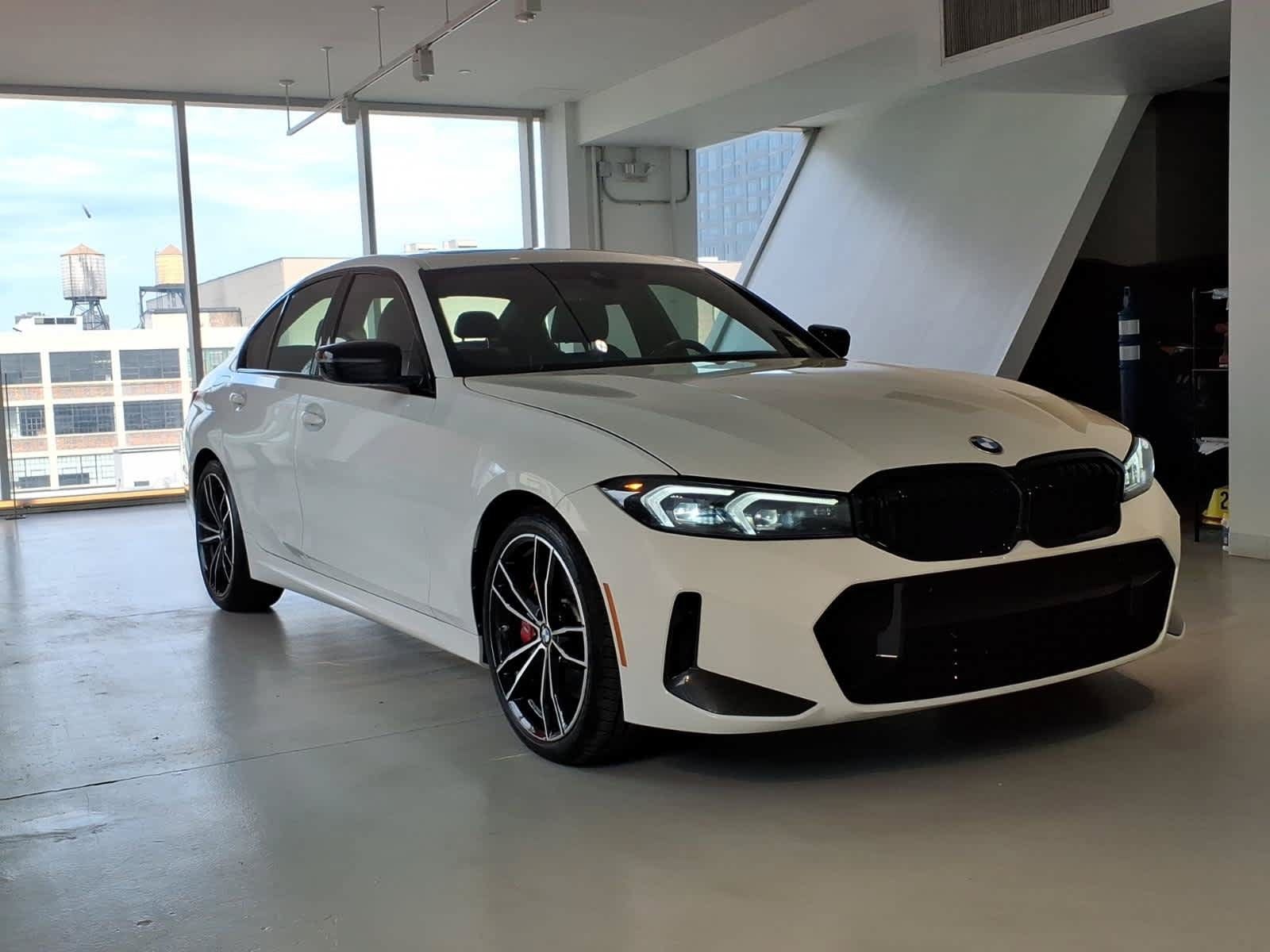 Used 2023 BMW 330i xDrive Sedan w/ M Sport Package AWD/4WD image 3
