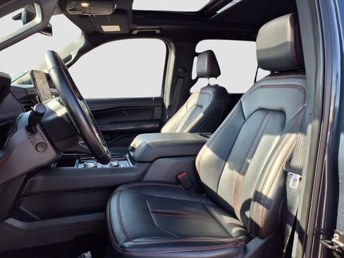 Used 2022 Ford Expedition Limited image 32