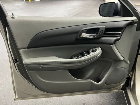 Used 2016 Chevrolet Malibu LS image 14