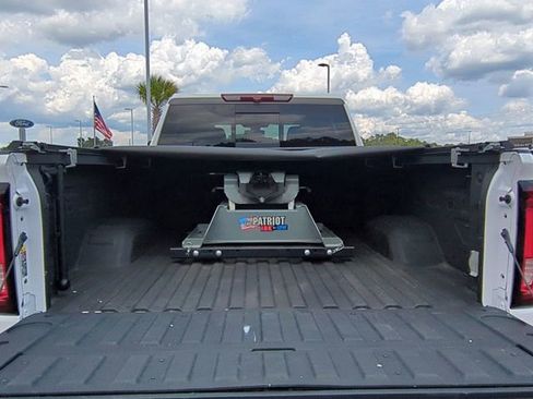 Used 2022 GMC Sierra 2500 Denali AWD/4WD image 13