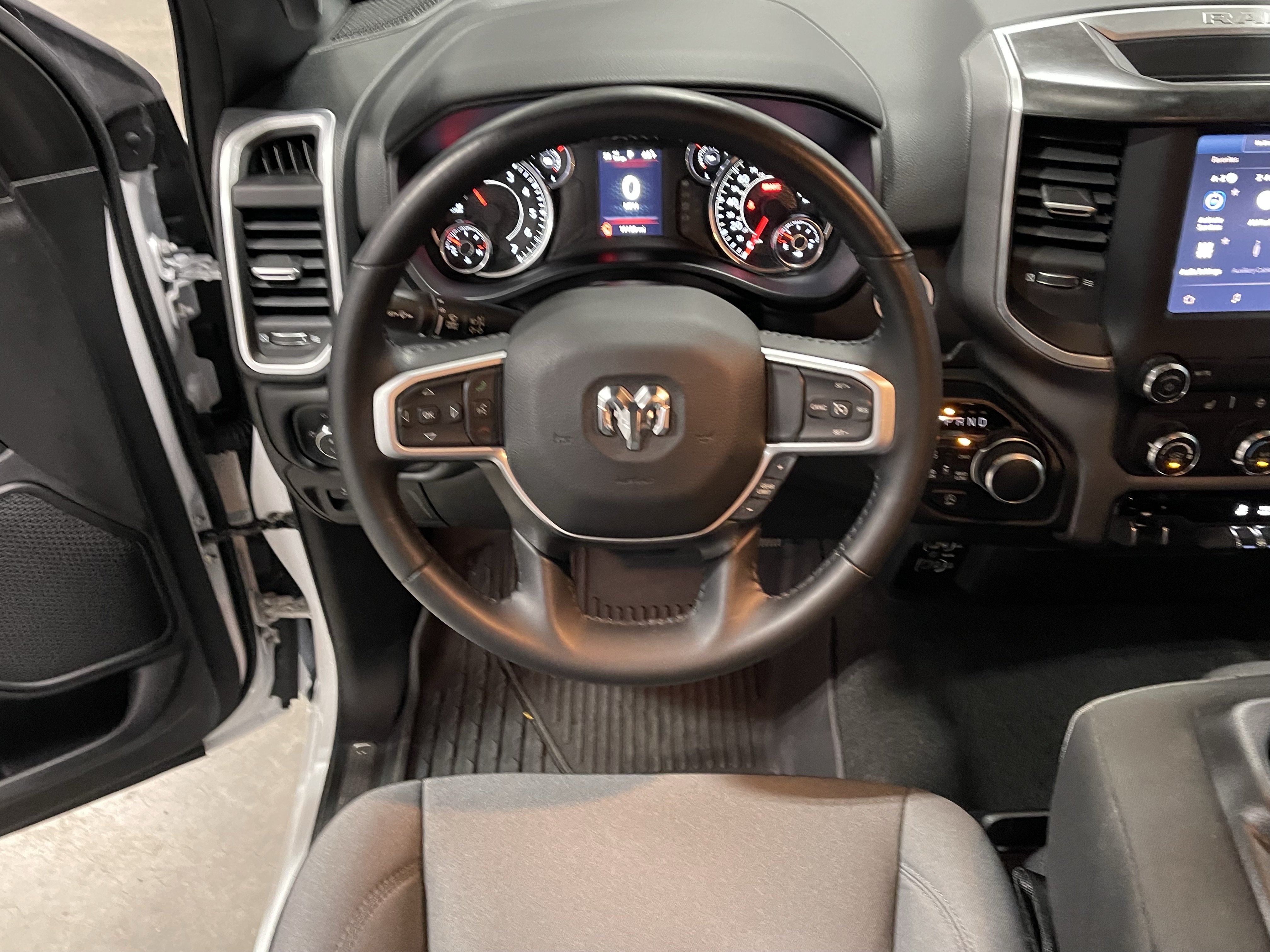 Used 2023 RAM 1500 Big Horn AWD/4WD image 14