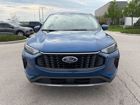 Used 2023 Ford Escape Active w/ Tech Pack #2 AWD/4WD image 2