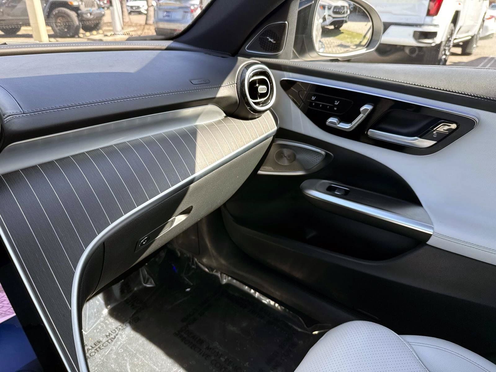 Certified 2024 Mercedes-Benz C 300 Sedan image 19