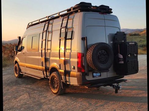 Used 2022 Mercedes-Benz Sprinter 2500 image 21