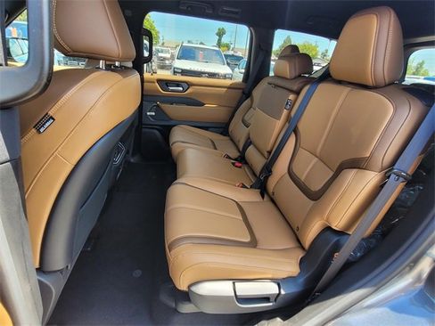 New 2025 Nissan Armada SL image 6