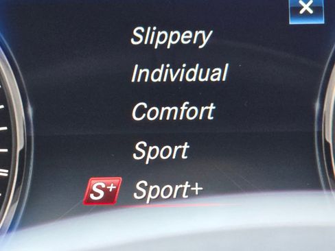 Certified 2022 Mercedes-Benz G 63 AMG 4MATIC image 7