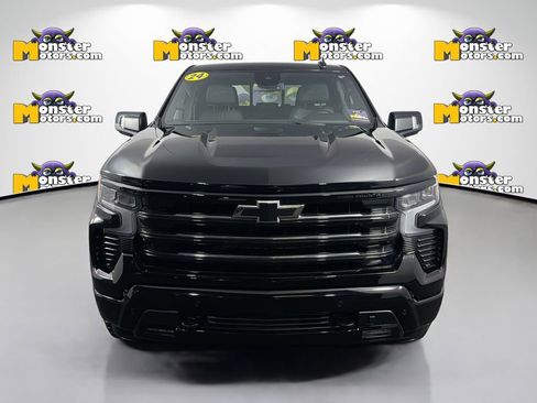 Used 2024 Chevrolet Silverado 1500 High Country w/ Midnight Edition image 2