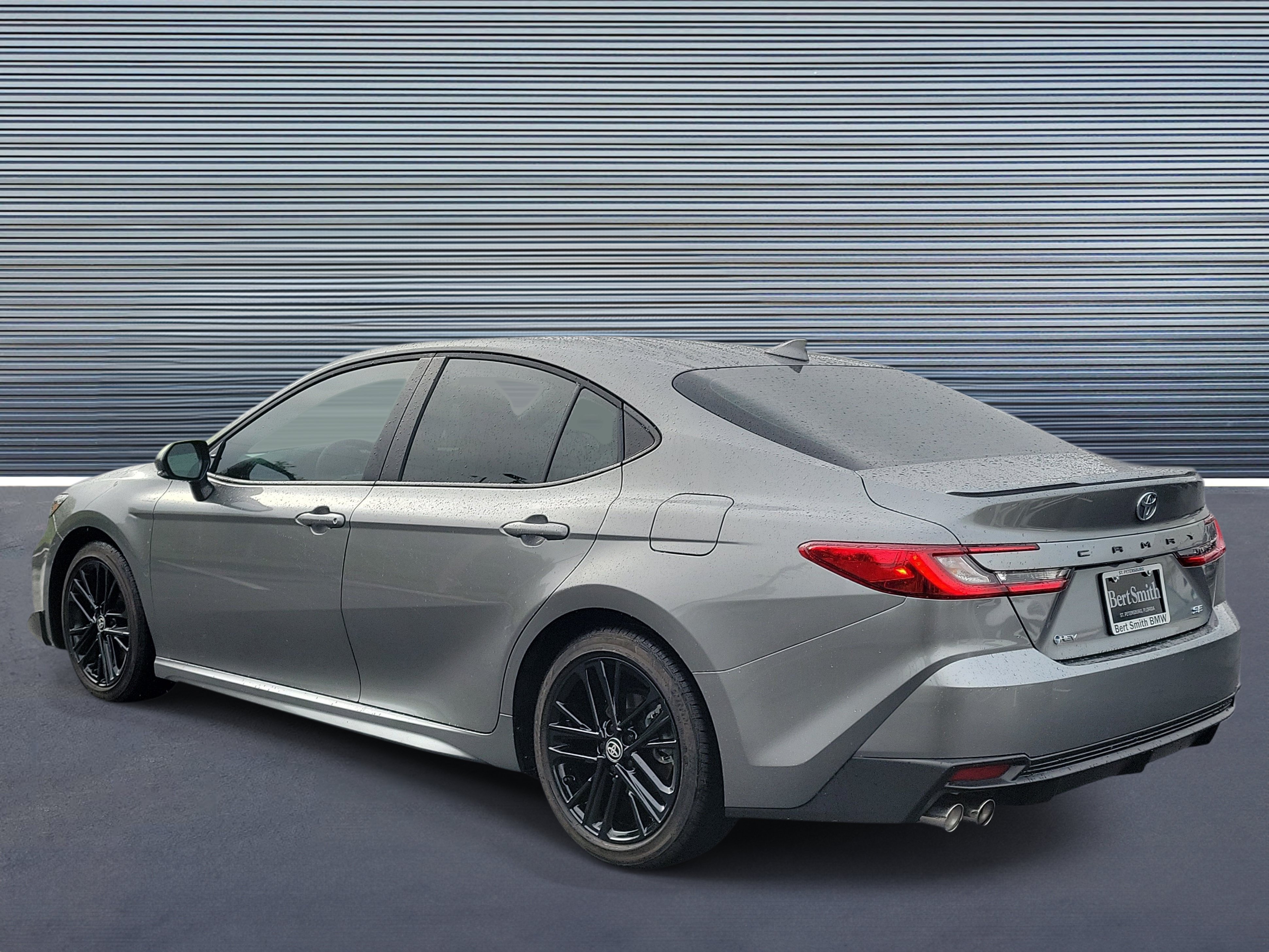 Used 2026 Toyota Camry SE FWD image 4