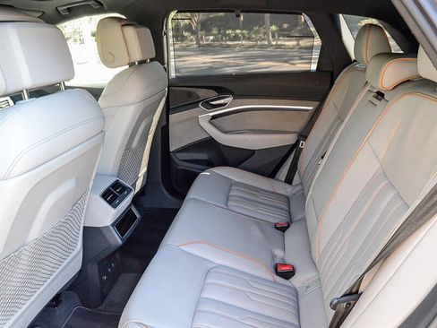 Used 2022 Audi e-tron Chronos w/ Chronos Package image 23