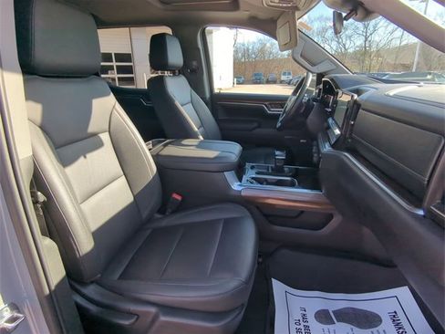 Certified 2024 Chevrolet Silverado 1500 LT Trail Boss w/ Convenience Package II image 28