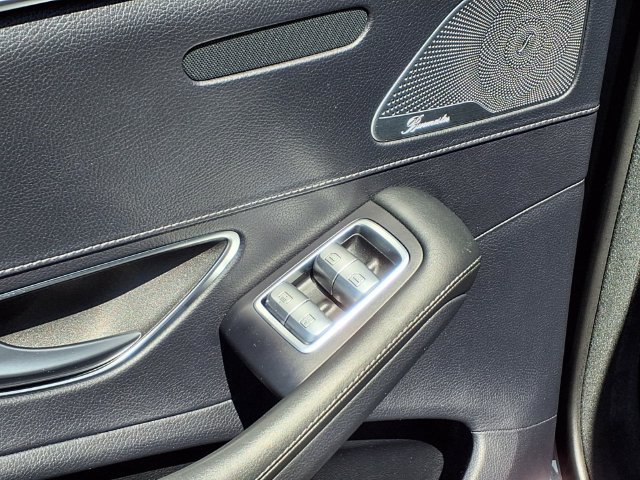 Used 2020 Mercedes-Benz S 560 Sedan image 12