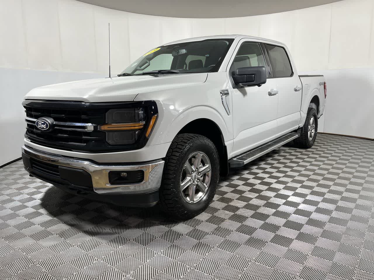 Used 2024 Ford F150 XLT AWD/4WD image 4