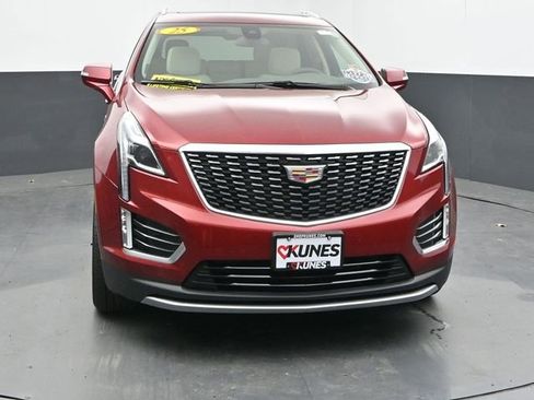 Used 2025 Cadillac XT5 Premium Luxury AWD/4WD image 4