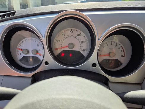 Used 2006 Chrysler PT Cruiser FWD image 19