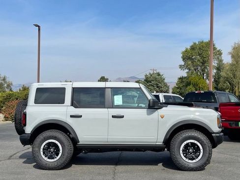 New 2026 Ford Bronco Badlands AWD/4WD image 2