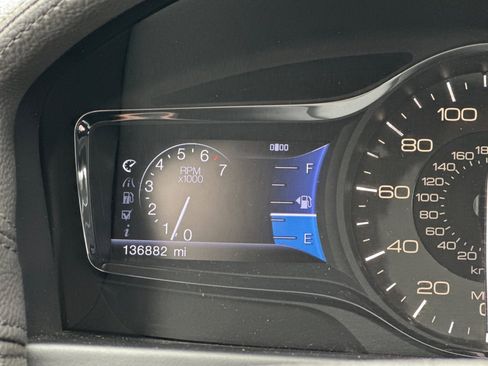 Used 2013 Lincoln MKX AWD image 26
