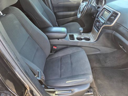 Used 2015 Jeep Grand Cherokee Laredo w/ Quick Order Package 23E AWD/4WD image 15