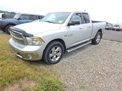 Used 2017 RAM 1500 Big Horn AWD/4WD image 1