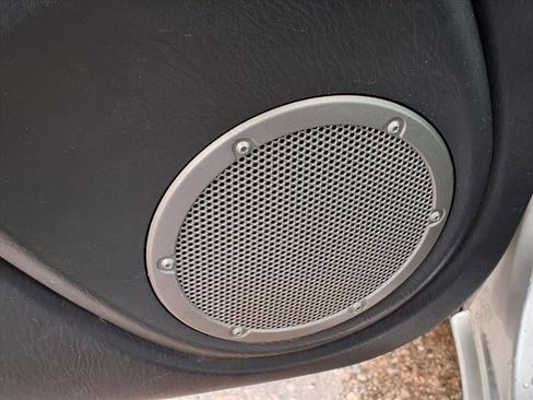 Used 2005 Toyota RAV4 4WD image 16