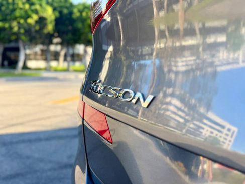 Used 2019 Hyundai Tucson SE image 21