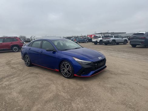 Used 2023 Hyundai Elantra N image 9