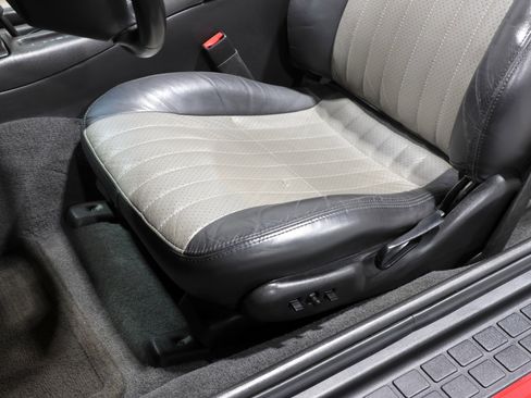 Used 2002 Chevrolet Camaro Z28 w/ SS Performance/Appearance Pkg image 79