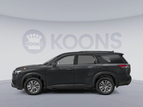 Used 2024 Nissan Pathfinder SV FWD image 4