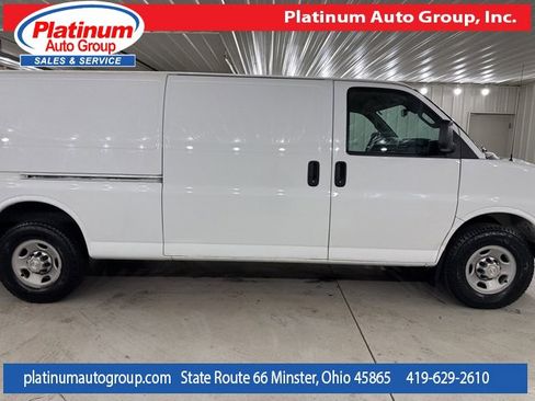 Used 2019 Chevrolet Express 3500 Work Van w/ Driver Convenience Package image 6