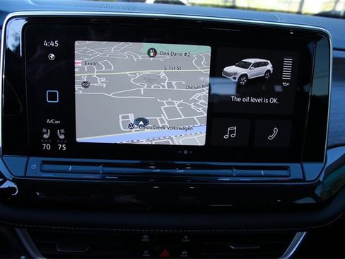 Certified 2025 Volkswagen Atlas SEL Premium R-Line image 19