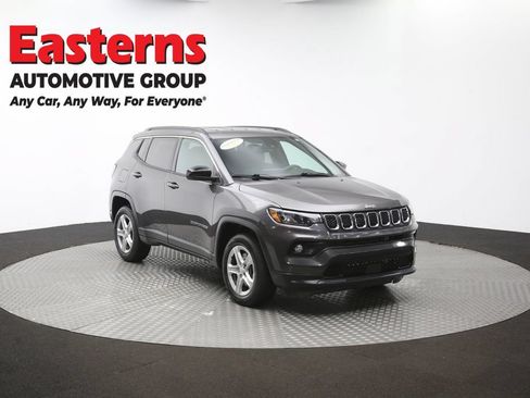 Used 2024 Jeep Compass Latitude AWD/4WD image 48