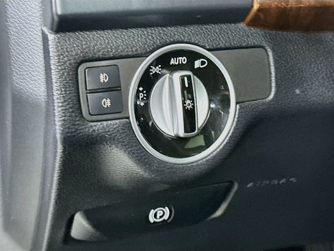 Used 2012 Mercedes-Benz GLK 350 4MATIC image 10