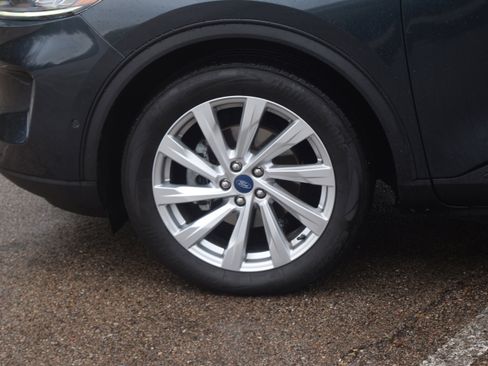 Used 2022 Ford Escape Titanium w/ Titanium Elite Package image 29