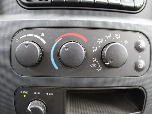 Used 2004 Dodge Ram 2500 Truck SLT w/ Trailer Tow Group image 24