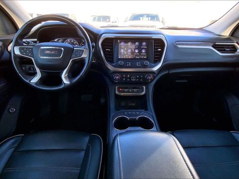 Used 2022 GMC Acadia Denali w/ Denali Technology Package image 16