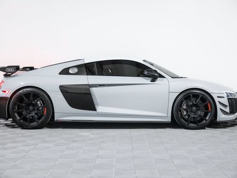 Used 2018 Audi R8 V10 plus AWD/4WD image 7