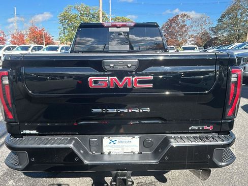 Certified 2024 GMC Sierra 2500 AT4 w/ AT4 Premium Plus Package image 5