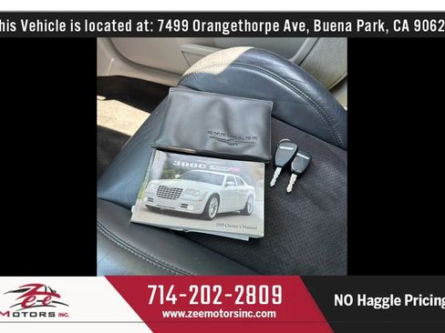 Used 2005 Chrysler 300 SRT8 w/ SRT Option Group II image 59