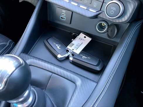 Certified 2025 Ford Mustang GT Premium image 13