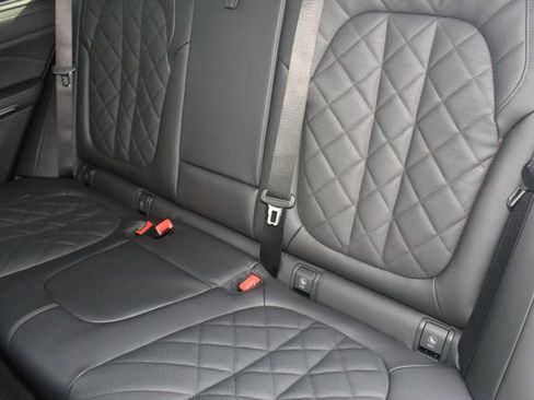 New 2026 BMW X5 xDrive40i w/ Executive Package image 21