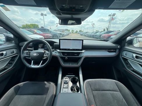 Used 2025 Ford Explorer ST w/ Sun And Sound Package AWD/4WD image 23