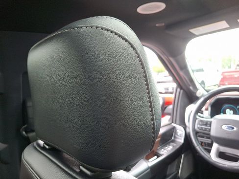 Used 2021 Ford F150 Lariat w/ Equipment Group 502A High image 13